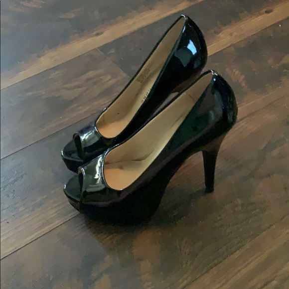 Chinese laundry very high heels - Picture 1 of 7